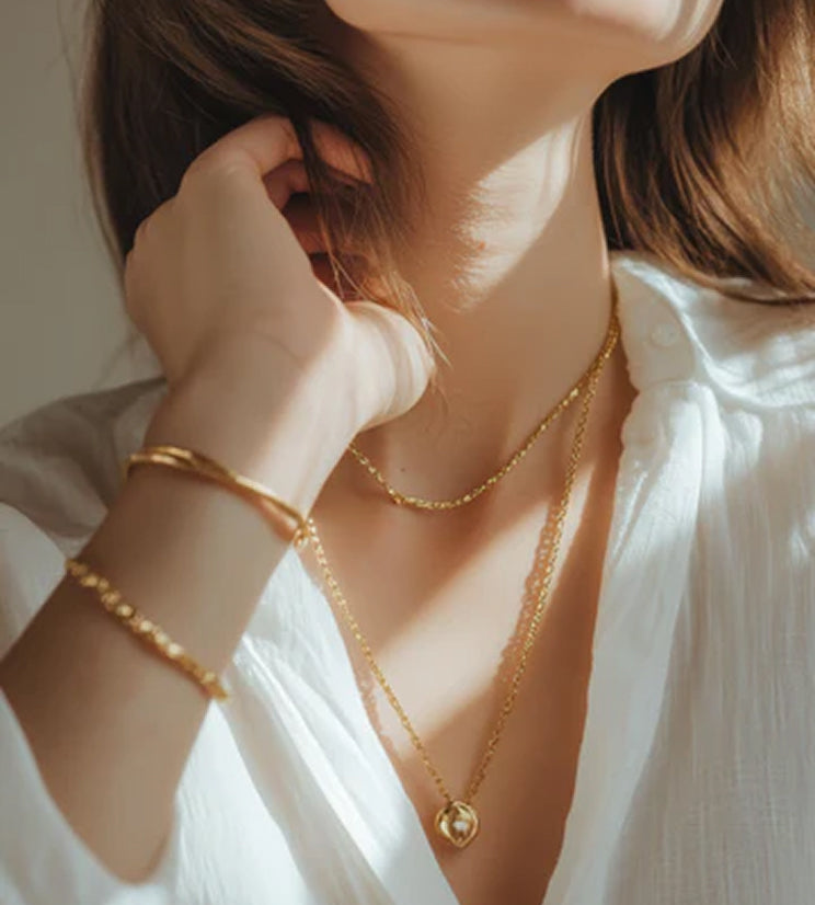 Everyday Elegance: How to Style Jewelry for Work, Weekends, and Everything in Between