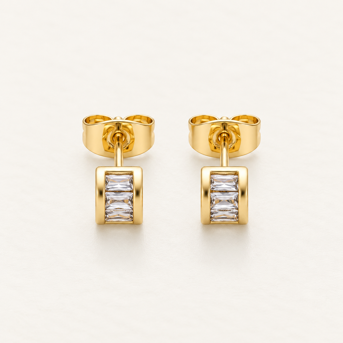 Pilar Studs